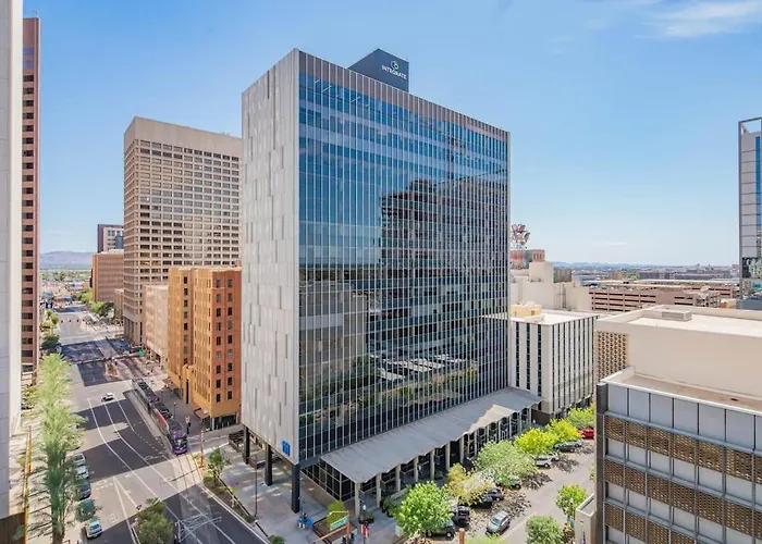 Trendy 1br View Pool Gym Wd Dt * Phoenix