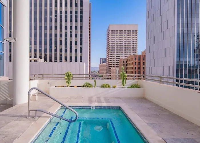 Trendy 1br View Pool Gym Wd Dt *