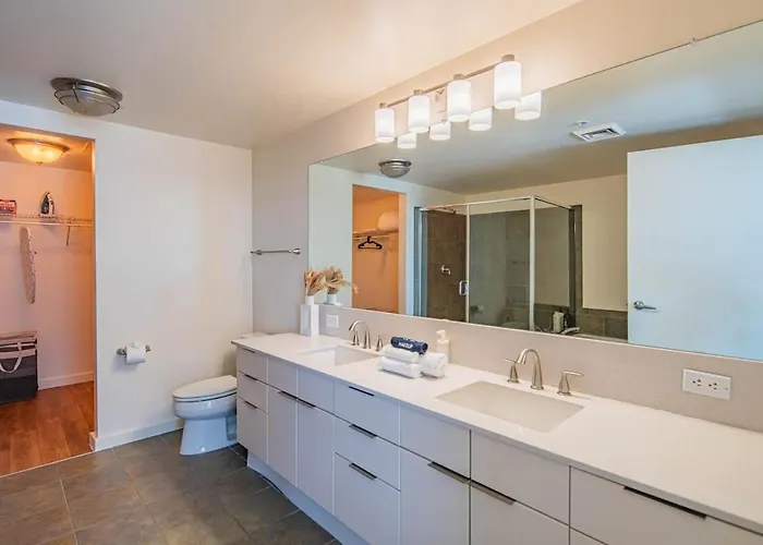 Trendy 1br View Pool Gym Wd Dt * Phoenix