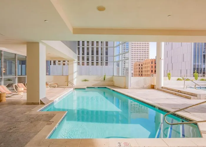 Trendy 1br View Pool Gym Wd Dt