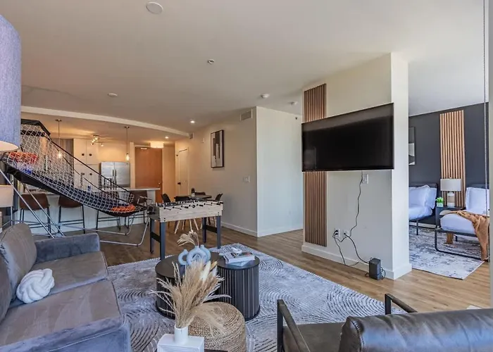 Trendy 1br View Pool Gym Wd Dt * Phoenix